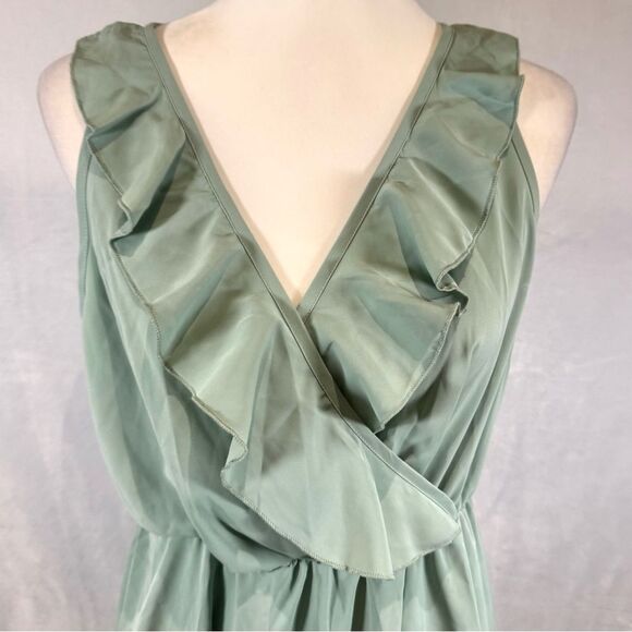 Sage green faux wrap top ruffle dress size large - Picture 5 of 9